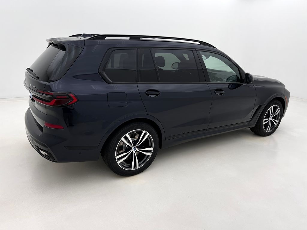 New 2027 BMW X7 xDrive40i SUV
