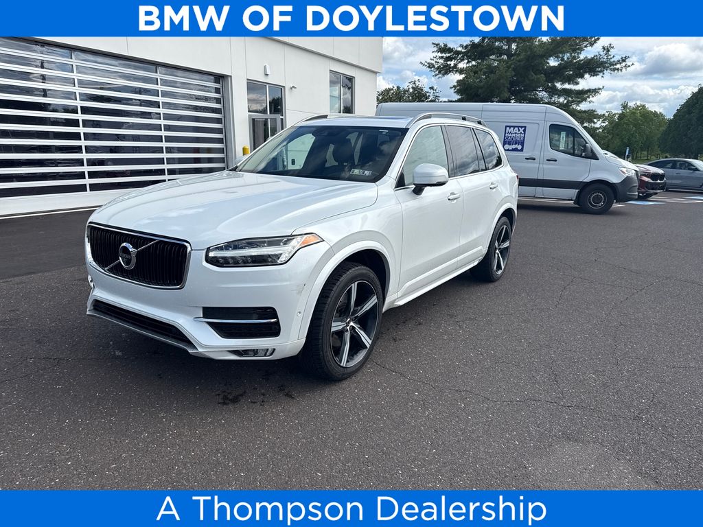 2018 Volvo XC90 T5 AWD Momentum's photo