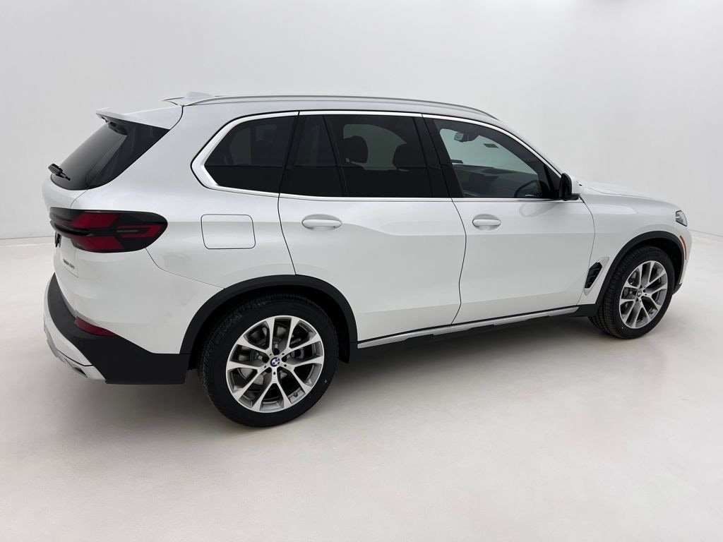 New 2026 BMW X5 xDrive40i SUV