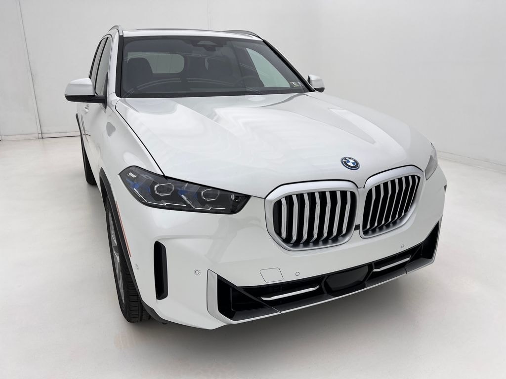New 2026 BMW X5 PHEV xDrive50e SUV