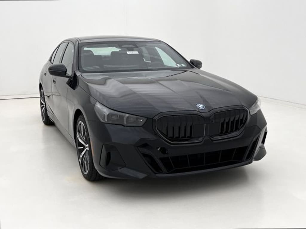 New 2027 BMW 550e xDrive Sedan