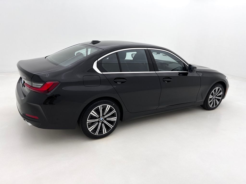 New 2026 BMW 330i xDrive Sedan