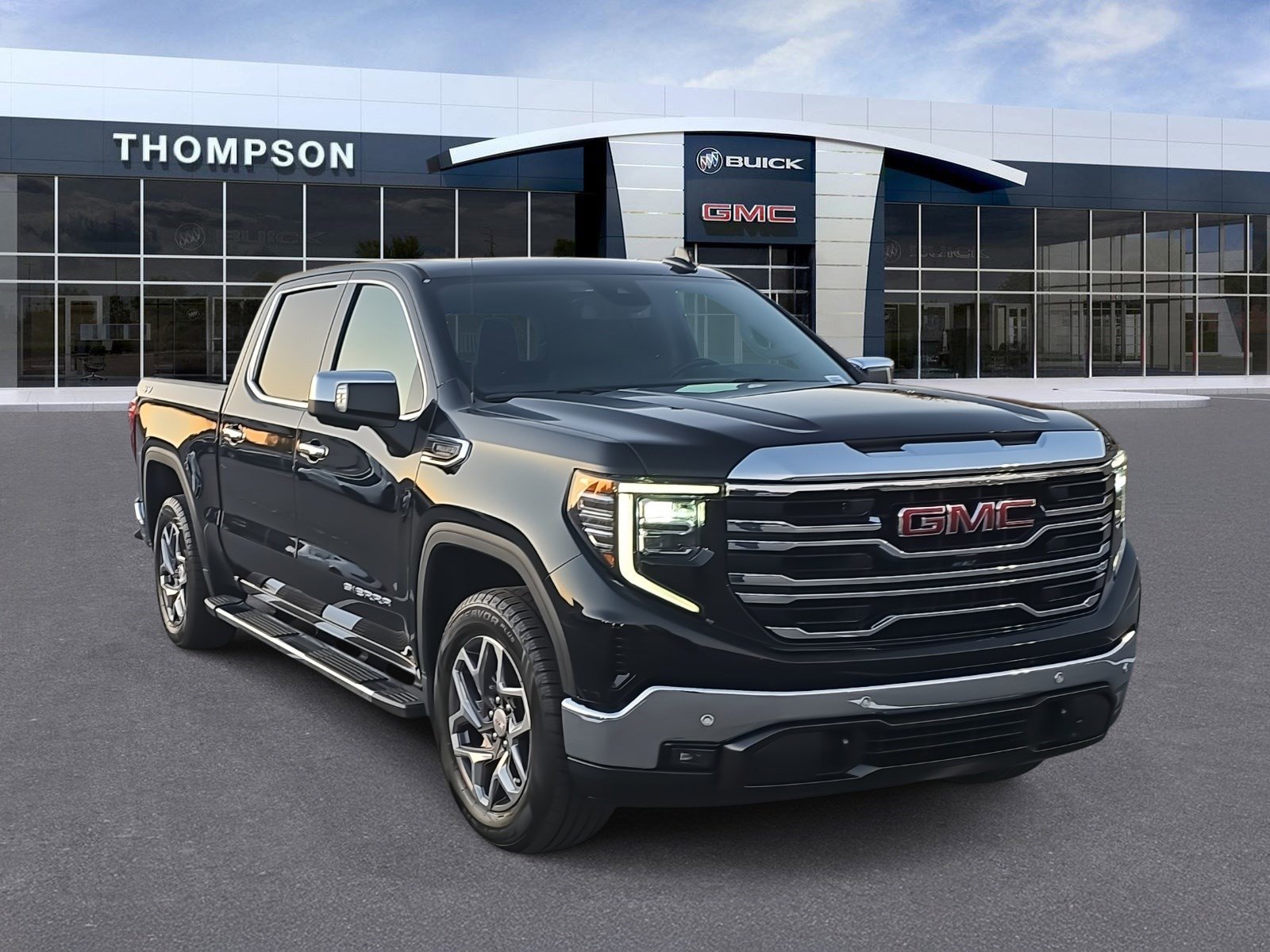 2022 GMC Sierra 1500 SLT's photo