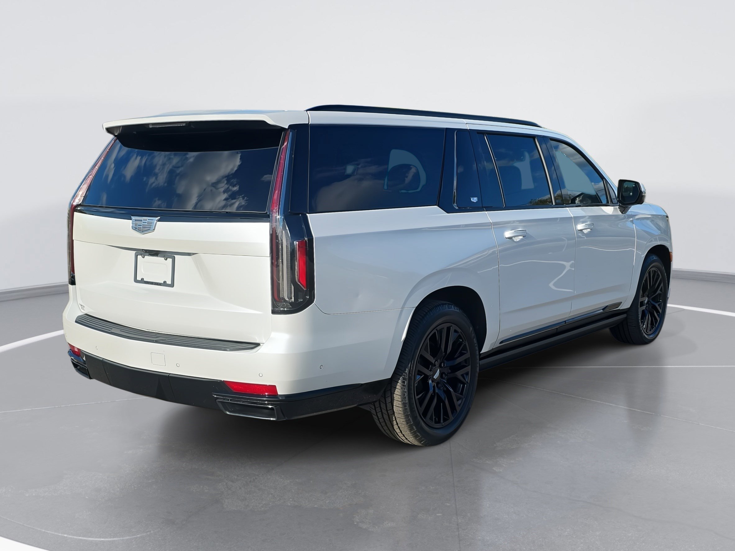 2023 Cadillac Escalade ESV Sport photo 3