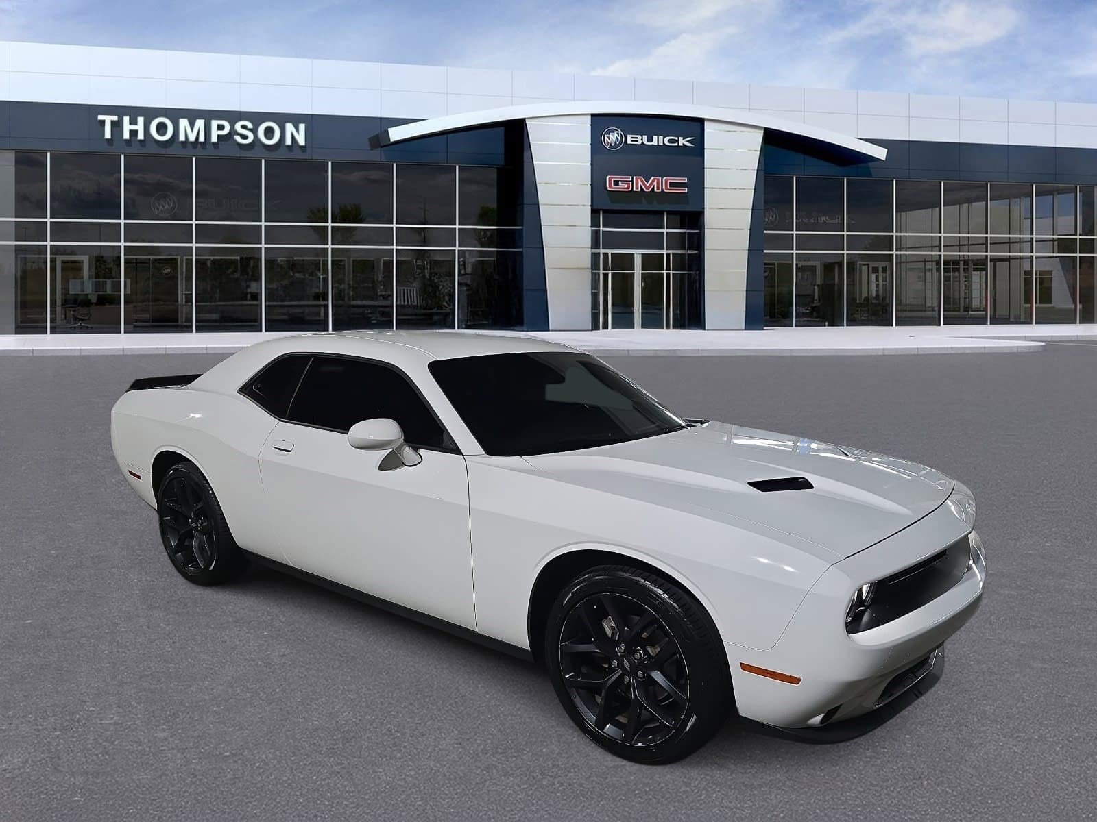 2023 Dodge Challenger SXT's photo