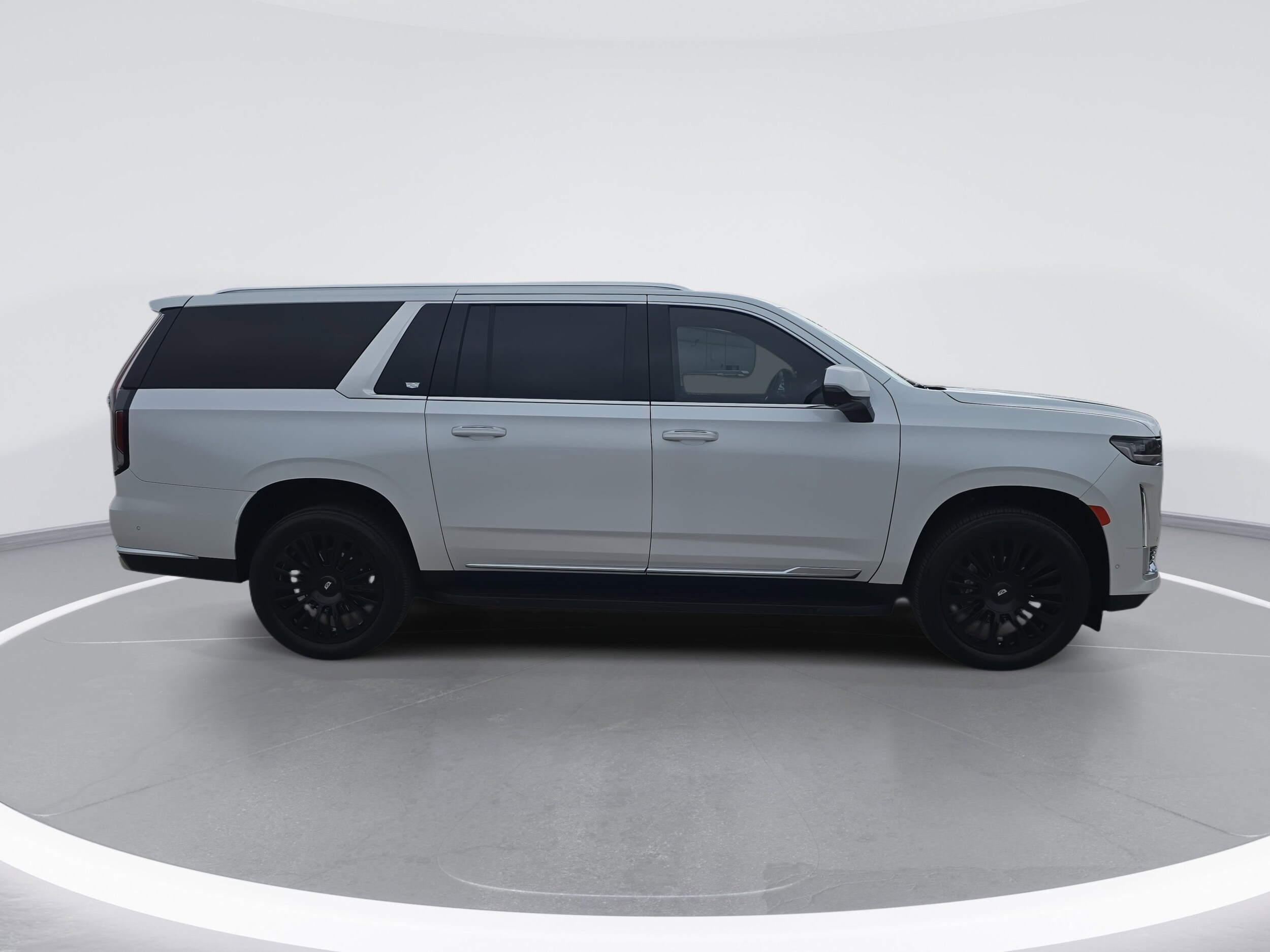 2023 Cadillac Escalade ESV Premium Luxury photo 2