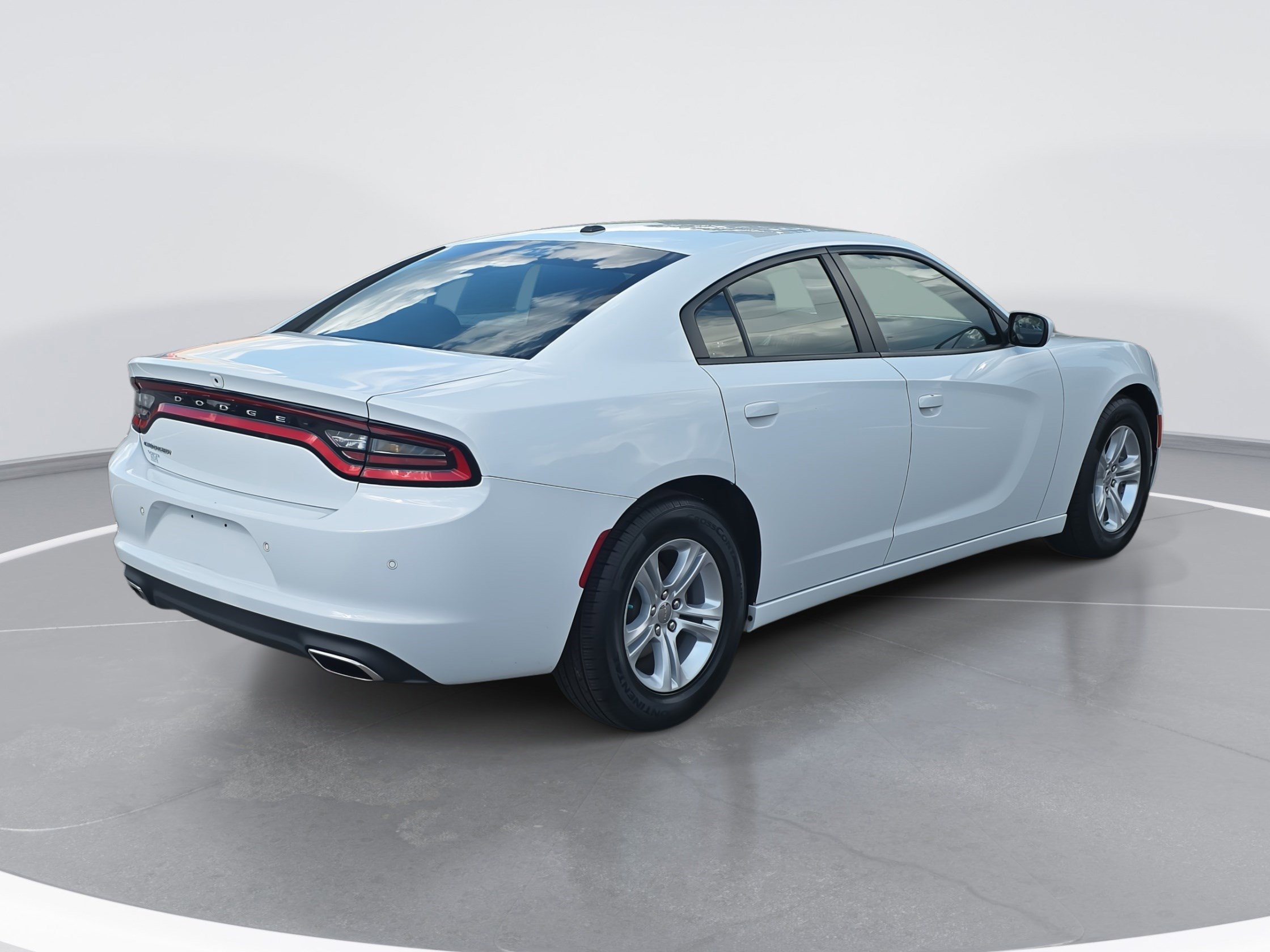 2022 Dodge Charger SXT photo 3