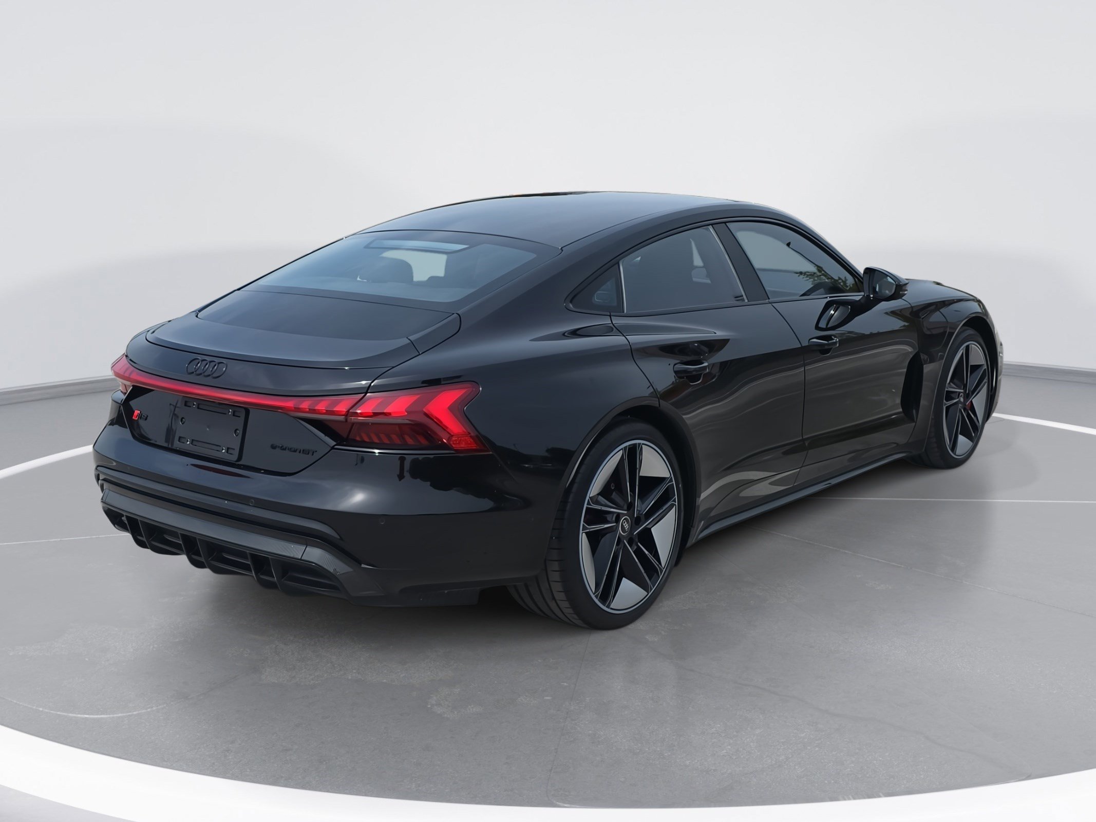 2022 Audi RS e-tron GT photo 3