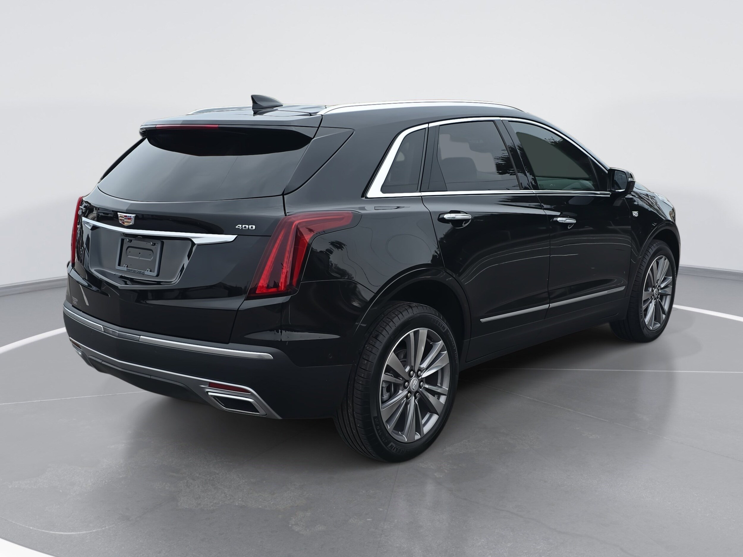 2025 Cadillac XT5 Premium Luxury photo 3