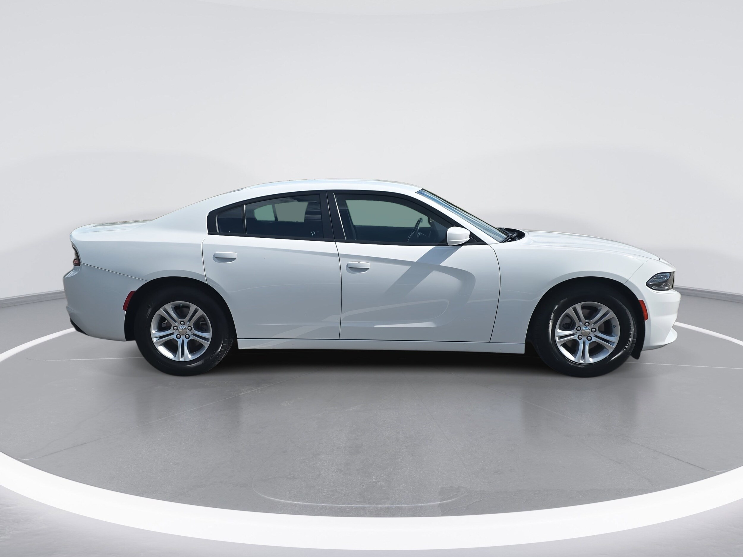 2022 Dodge Charger SXT photo 2