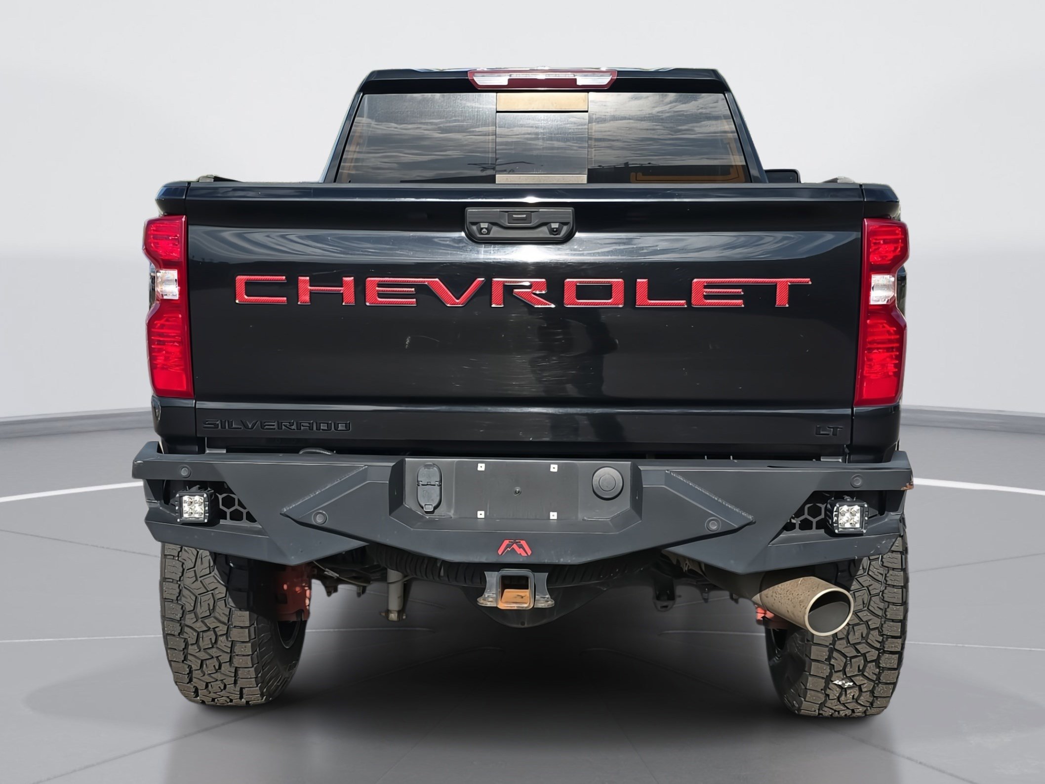 2020 Chevrolet Silverado LT photo 4