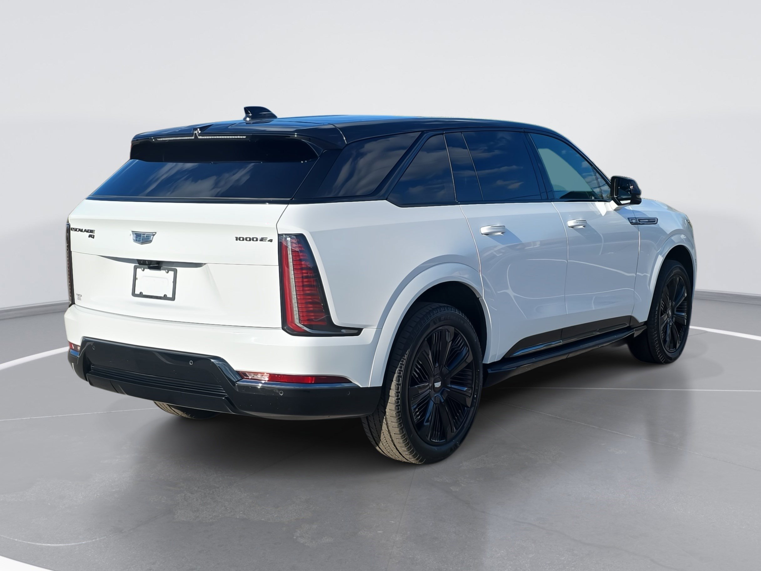 2025 Cadillac Escalade IQ Sport photo 2