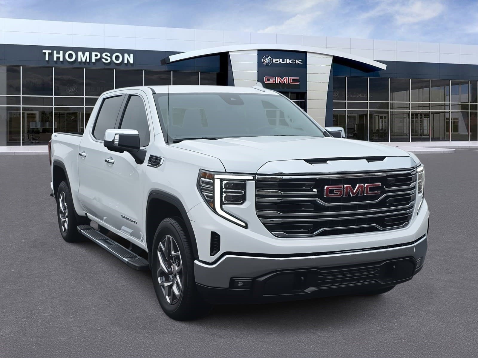 2024 GMC Sierra 1500 SLT's photo