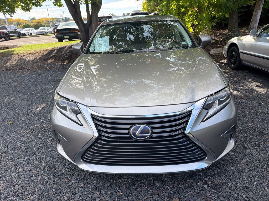 Used 2017 Lexus ES 300h 300h Sedan