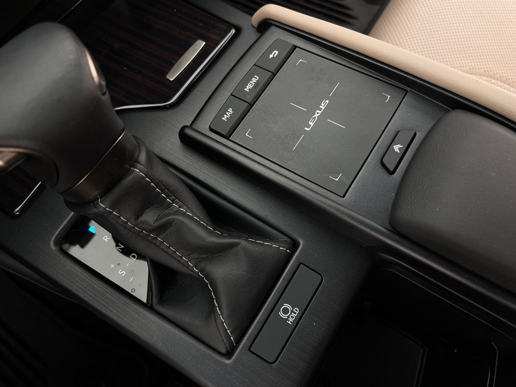 2019 Lexus ES 350 Luxury - Photo 21