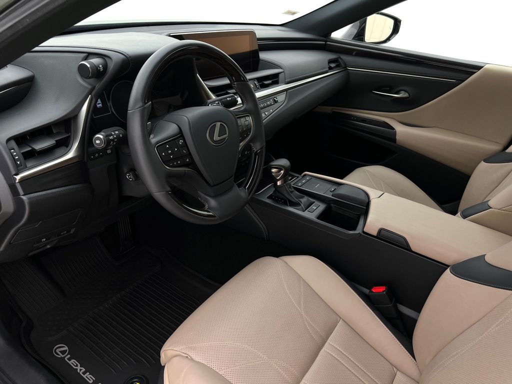 2019 Lexus ES 350 Luxury - Photo 12