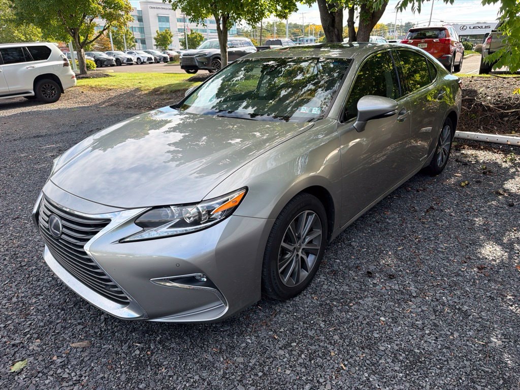 Used 2017 Lexus ES 300h 300h Sedan