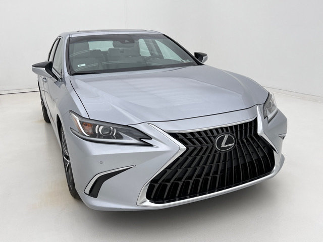 Certified 2025 Lexus ES 300h Base Sedan