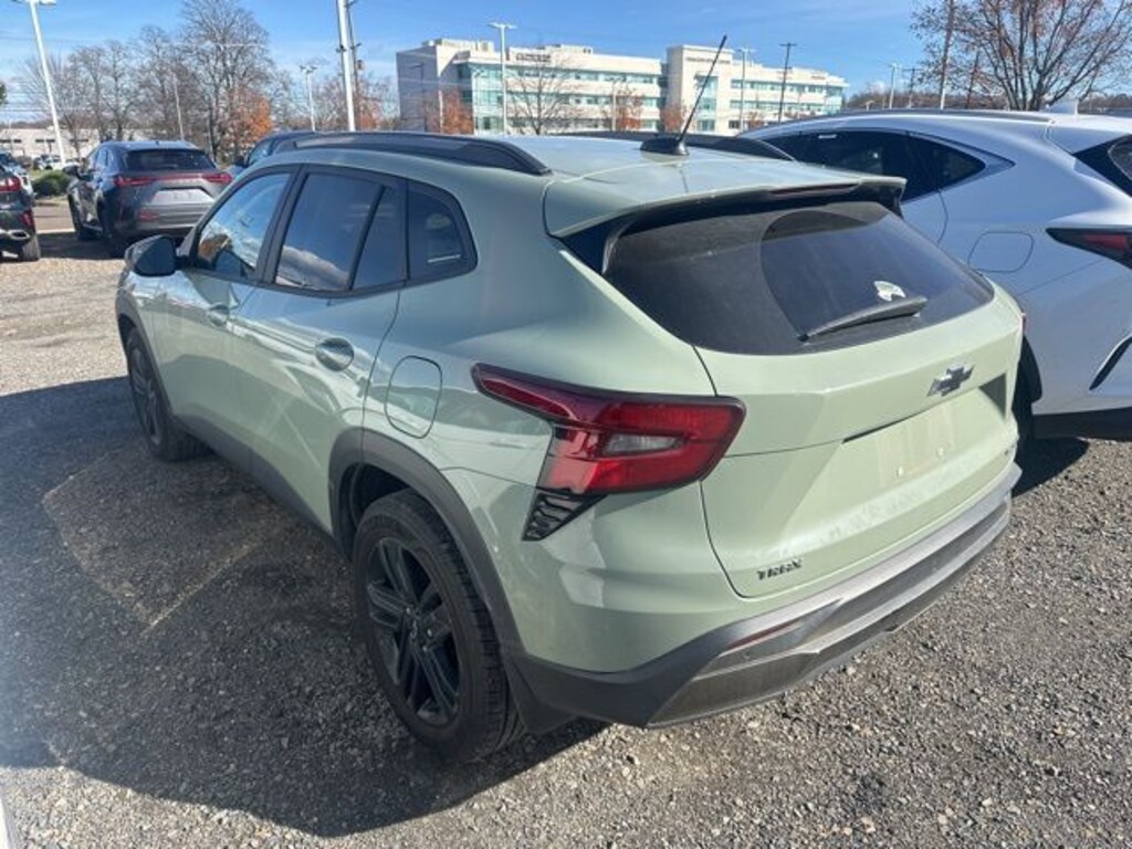 Used 2024 Chevrolet Trax ACTIV SUV