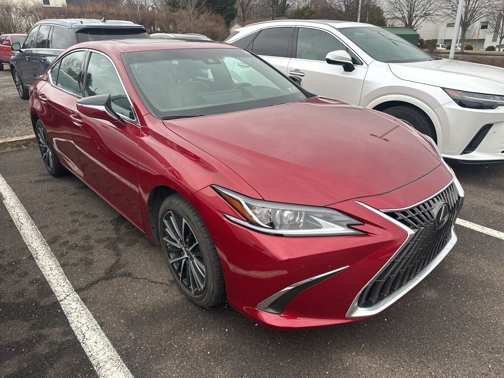 Certified 2025 Lexus ES 350 Base Sedan