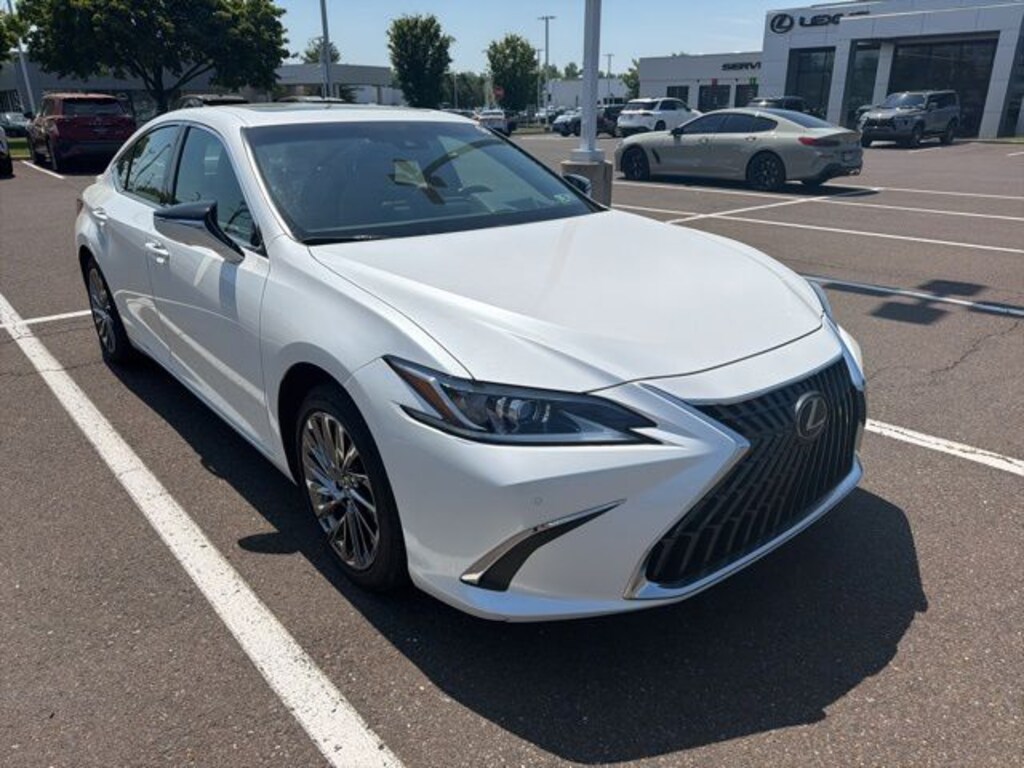 Certified 2025 Lexus ES 300h Luxury Sedan