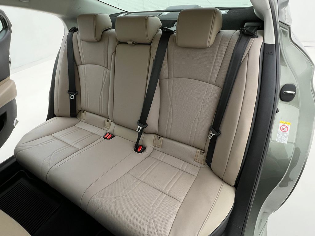 2019 Lexus ES 350 Luxury - Photo 15
