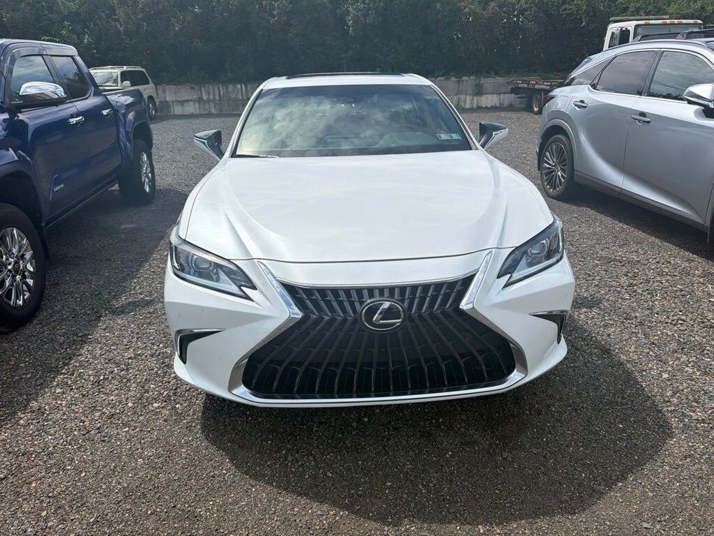 Certified 2024 Lexus ES 300h Base Sedan