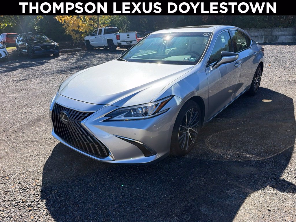2025 Lexus ES Hybrid