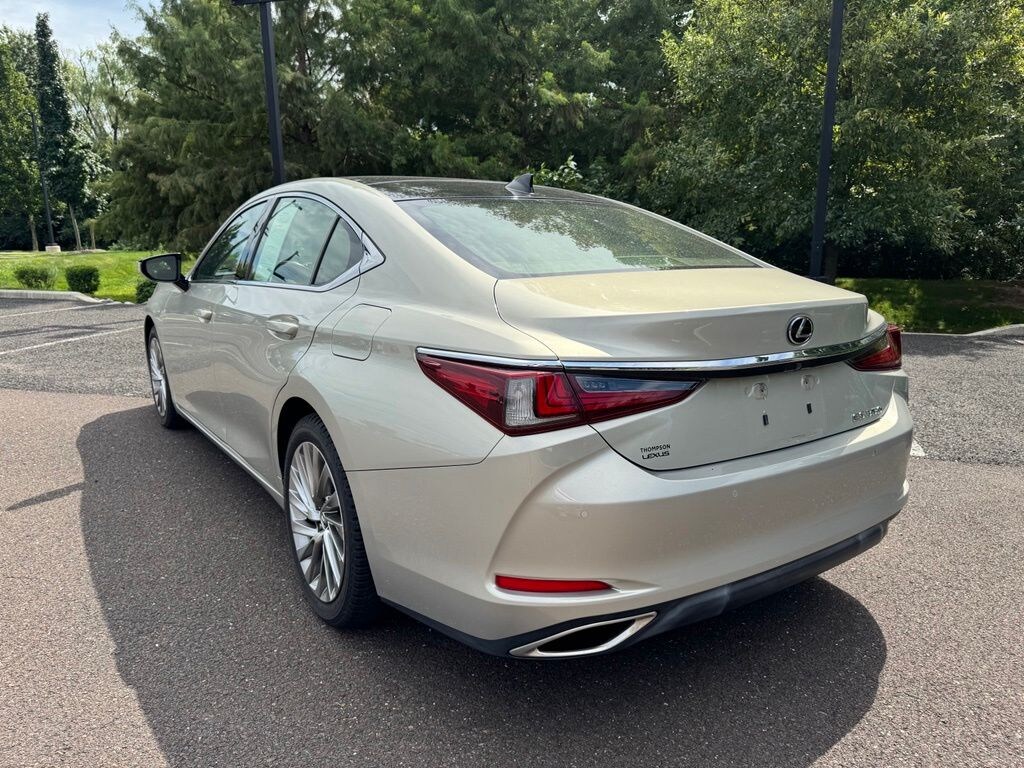 Used 2019 Lexus ES 350 Luxury Sedan