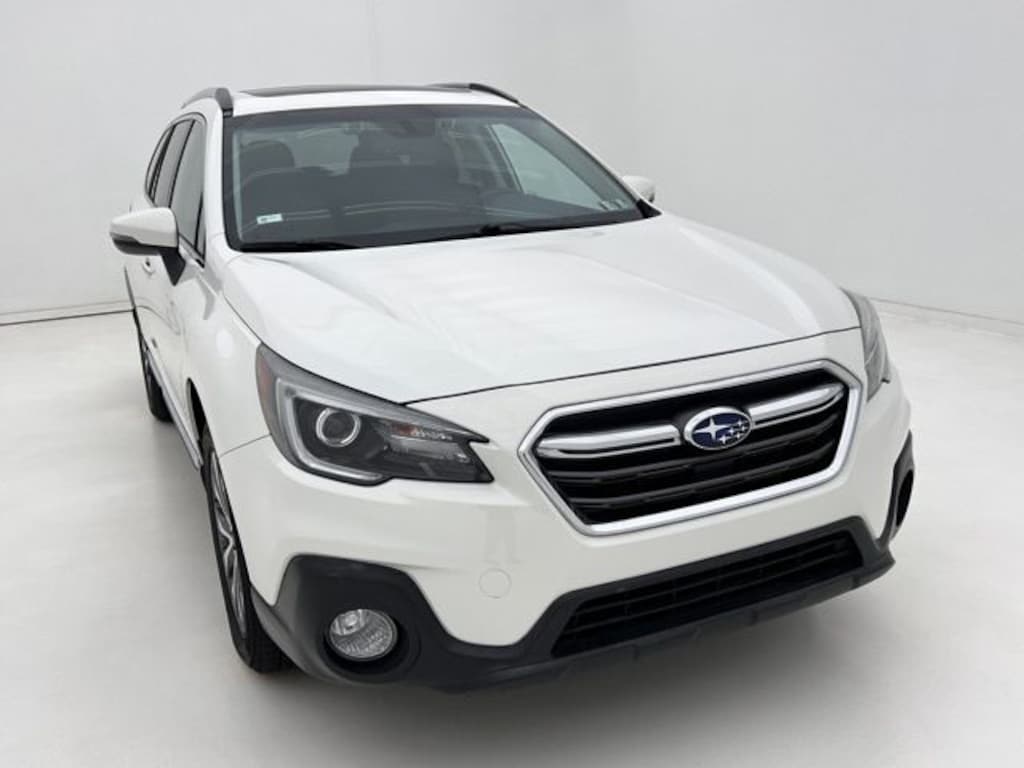 Used 2018 Subaru Outback 3.6R Touring with Starlink SUV