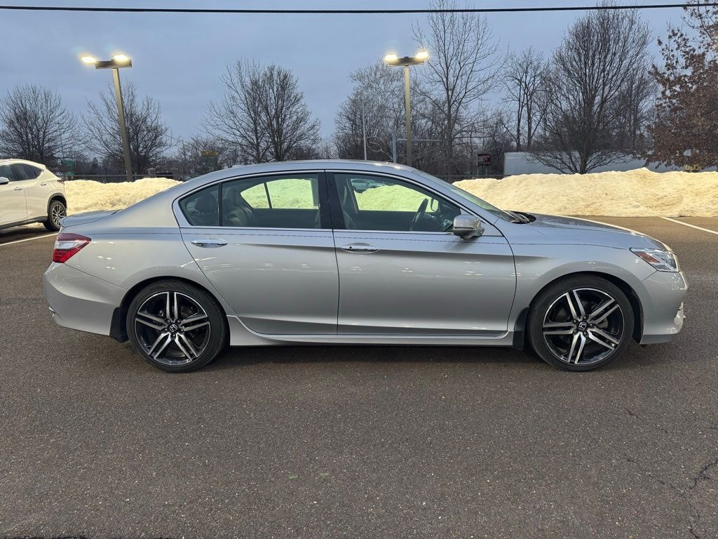 Used 2017 Honda Accord Touring V6 Sedan