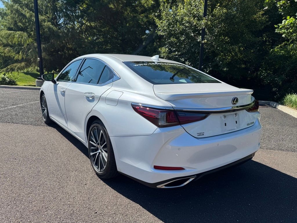 Certified 2025 Lexus ES 350 Base Sedan