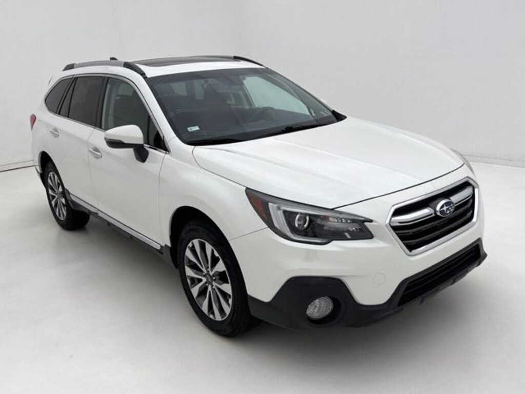 Used 2018 Subaru Outback 3.6R Touring with Starlink SUV