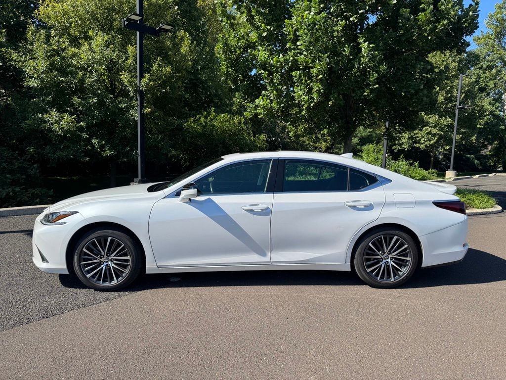 Certified 2025 Lexus ES 350 Base Sedan