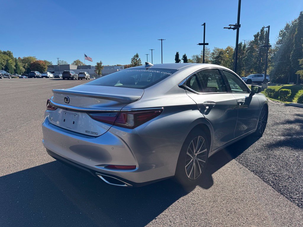 Certified 2025 Lexus ES 350 Base Sedan