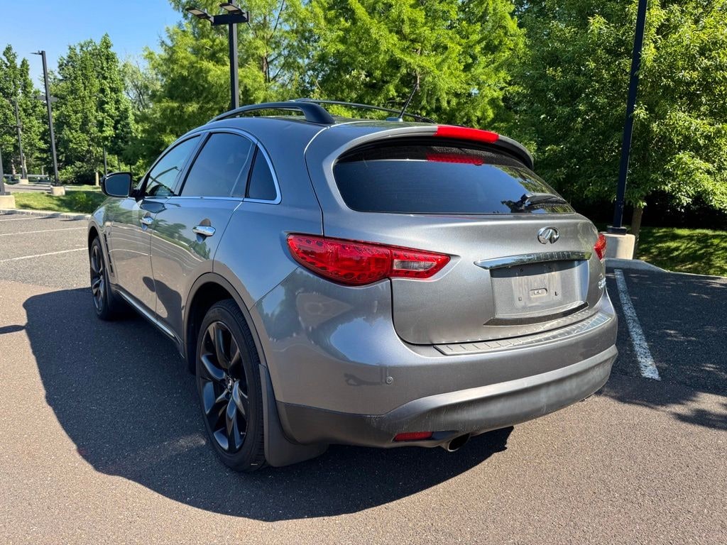 Used 2017 INFINITI QX70 Base SUV