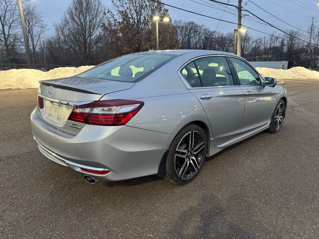 Used 2017 Honda Accord Touring V6 Sedan