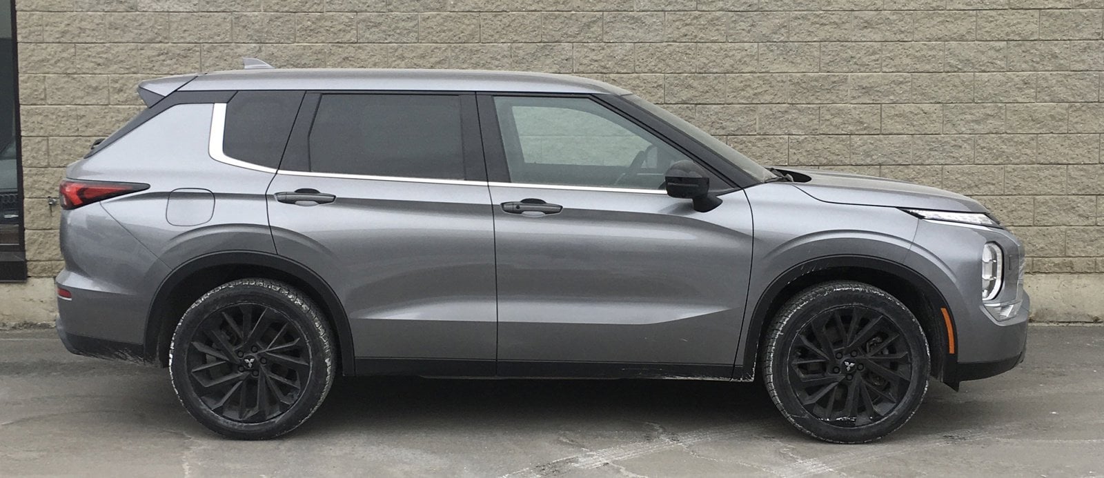 Used 2023 Mitsubishi Outlander SE Black Edition with VIN JA4J4UA8XPZ041935 for sale in Waterville, ME