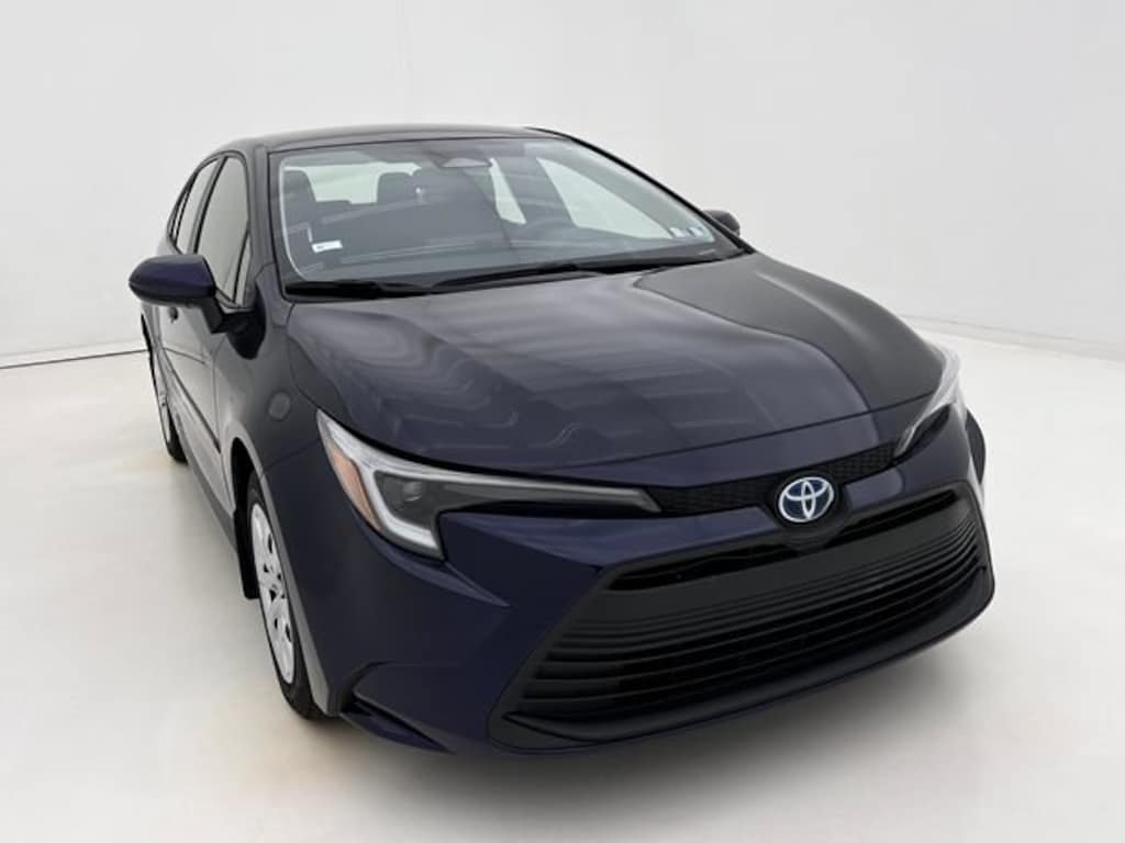 Used 2025 Toyota Corolla Hybrid LE Sedan