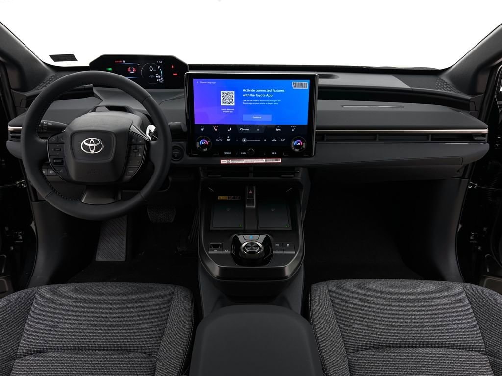 2026 Toyota bZ XLE - Photo 13