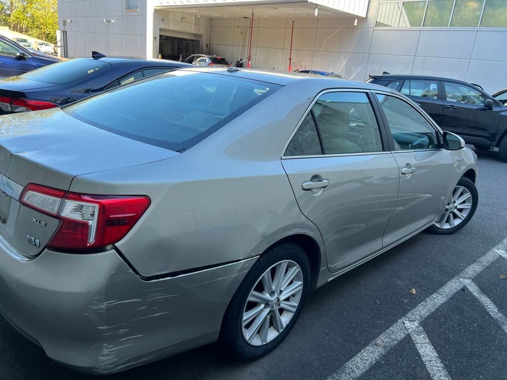 2013 Toyota Camry Hybrid XLE photo 3