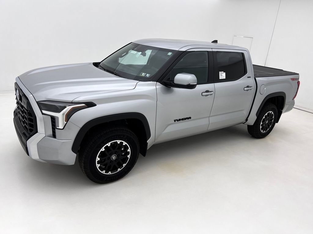 New 2026 Toyota Tundra SR5 SR5 CREWMAX 5.5