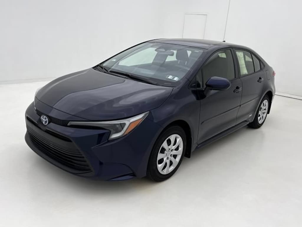 Used 2025 Toyota Corolla Hybrid LE Sedan