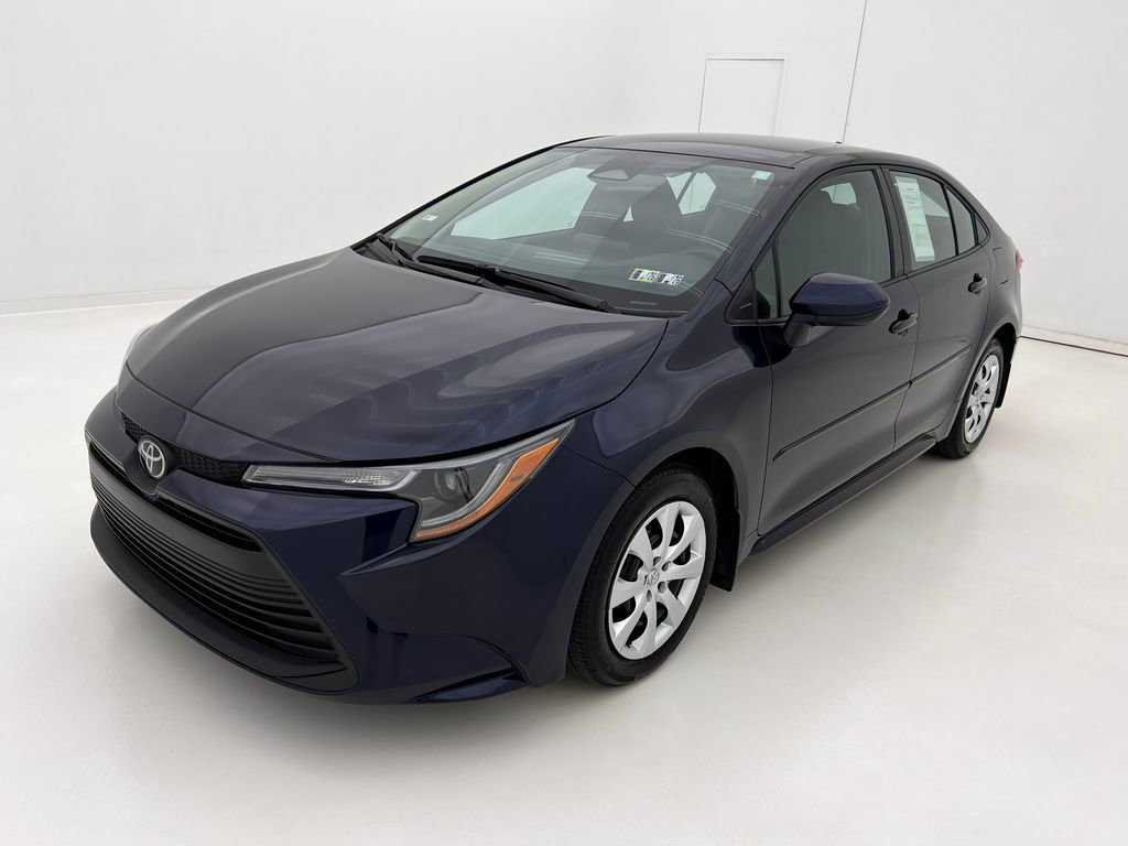 2024 Toyota Corolla LE photo 4