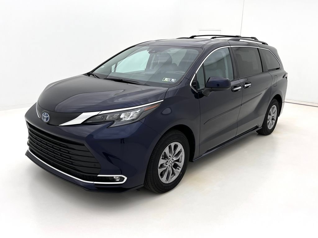 Used 2024 Toyota Sienna XLE Van Passenger Van