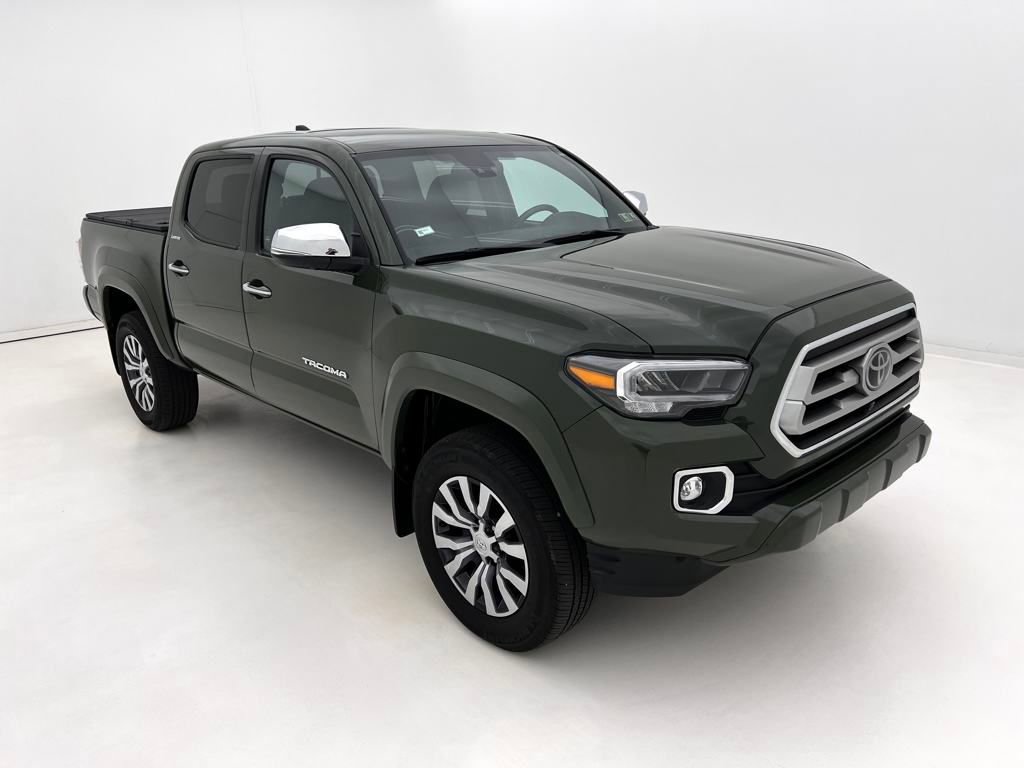2022 Toyota Tacoma Limited photo 2