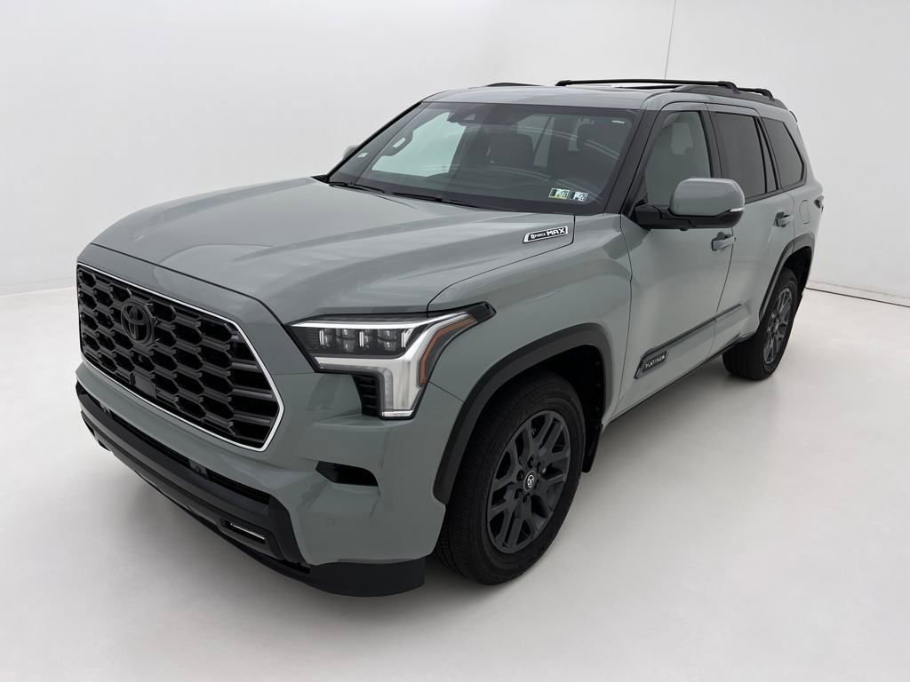 2025 Toyota Sequoia Platinum photo 3
