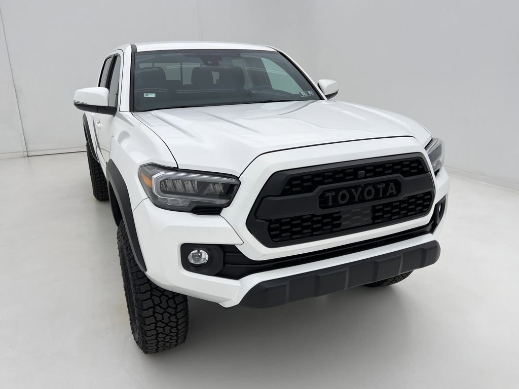 2023 Toyota Tacoma 4x4 Double Cab photo 3