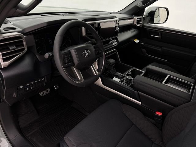 2026 Toyota Tundra SR5 - Photo 9