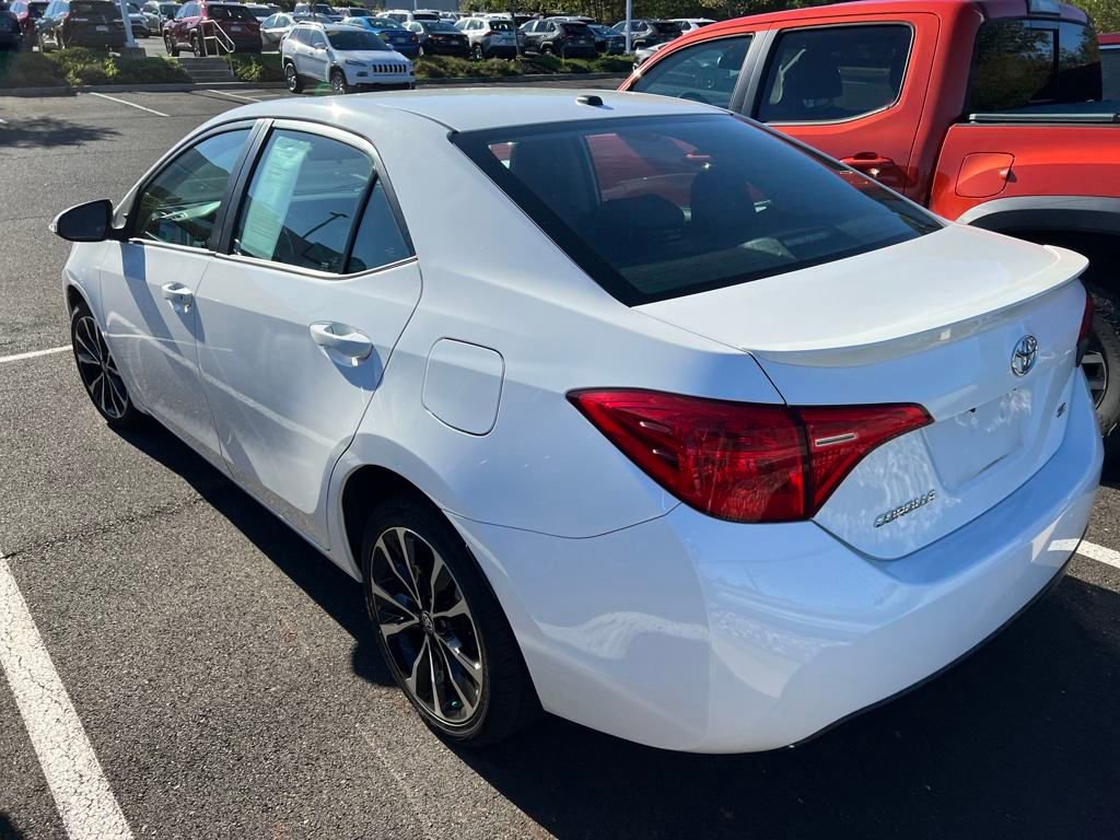 2018 Toyota Corolla SE photo 4